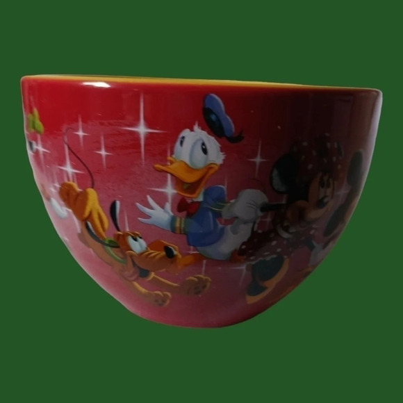 Disney and friends oversized mug red / yellow - Picture 3 of 6